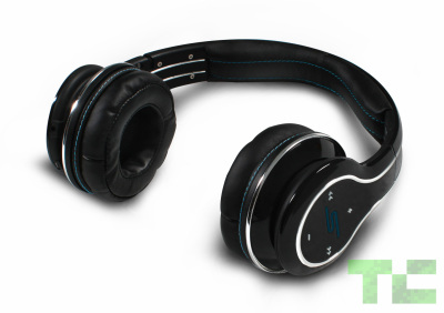 Beats  Wireless Headphones on Wireless Beats By Dre